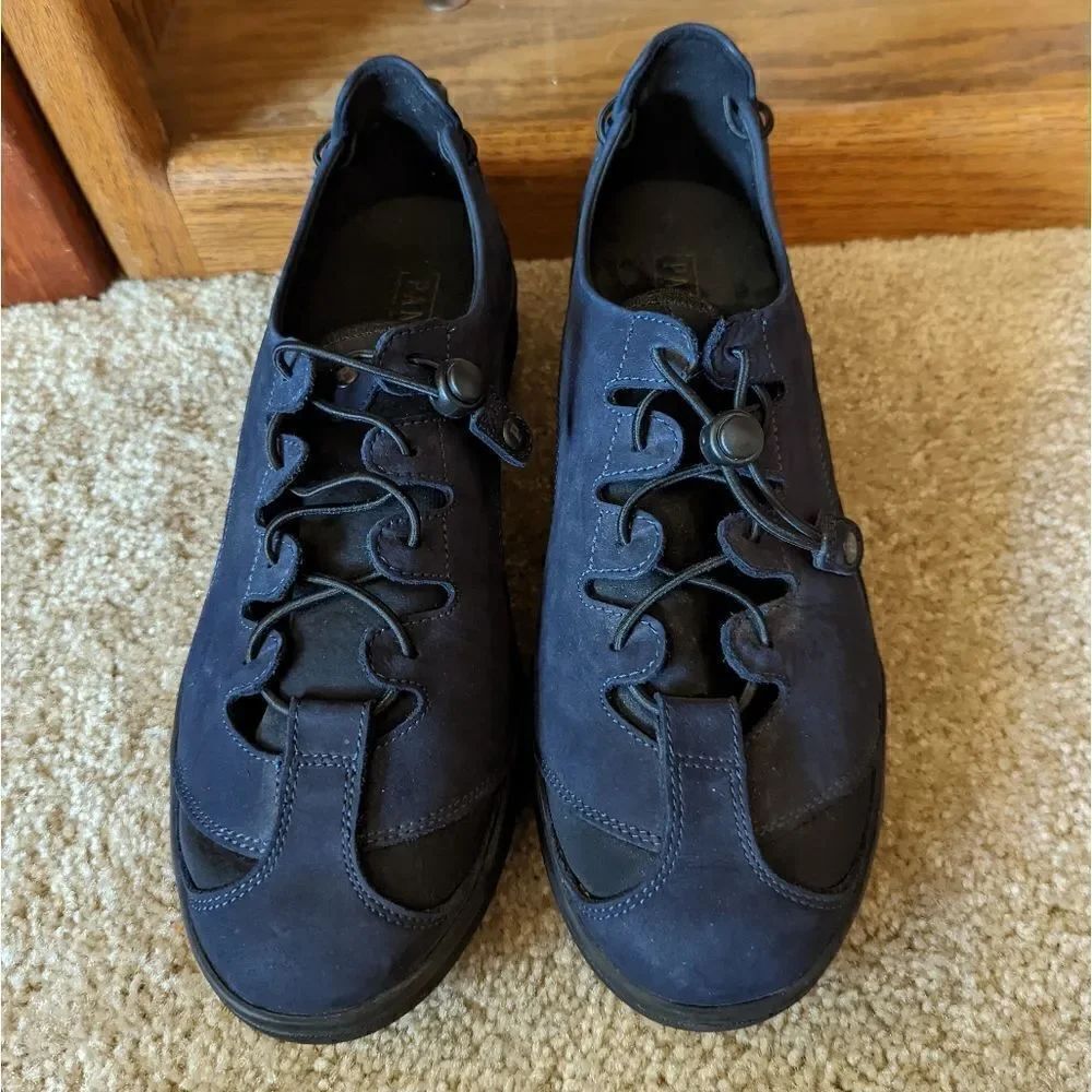 Pandere orthopedic adjustable leather sneaker sz 12 euc blue suede